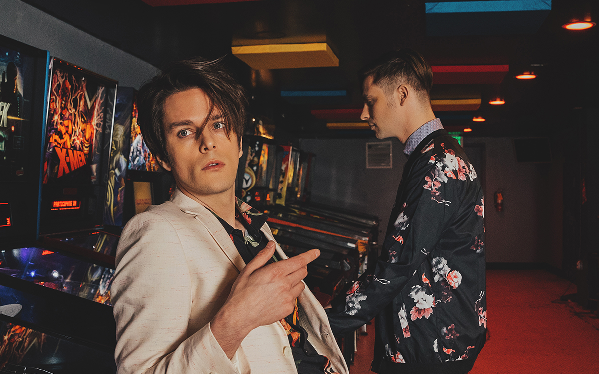 Dating know how. Райан СИМАН IDKHOW. Группа i don t know how but they found me. IDKHOW Band. Солист IDKHOW.